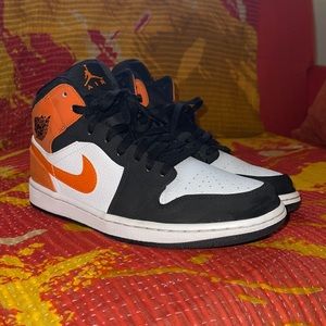Nike Air Jordon Retro 1 mid Shattered Backboard Dunks Men’s Size 9